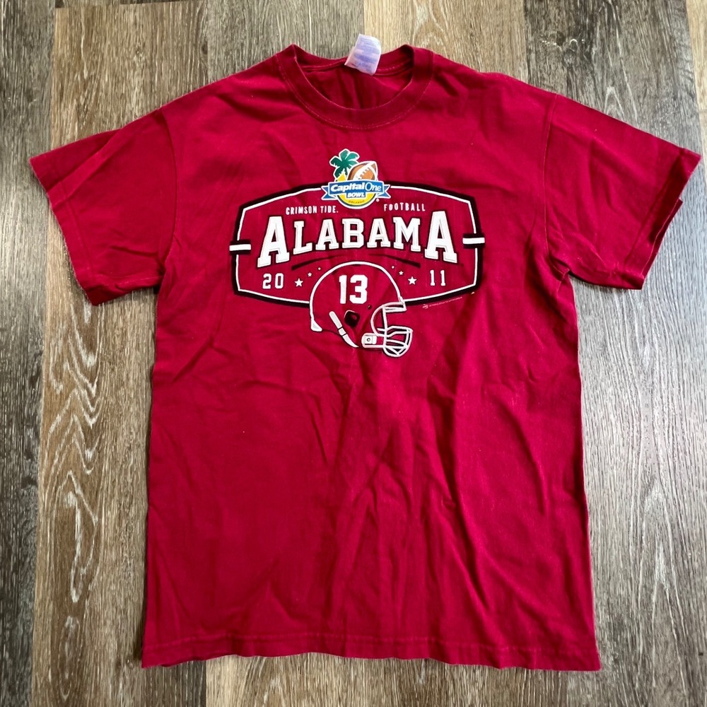 Gildan Alabama Crimson Tide T-Shirt Small Red 2011 Capital One Bowl Graphic Tee